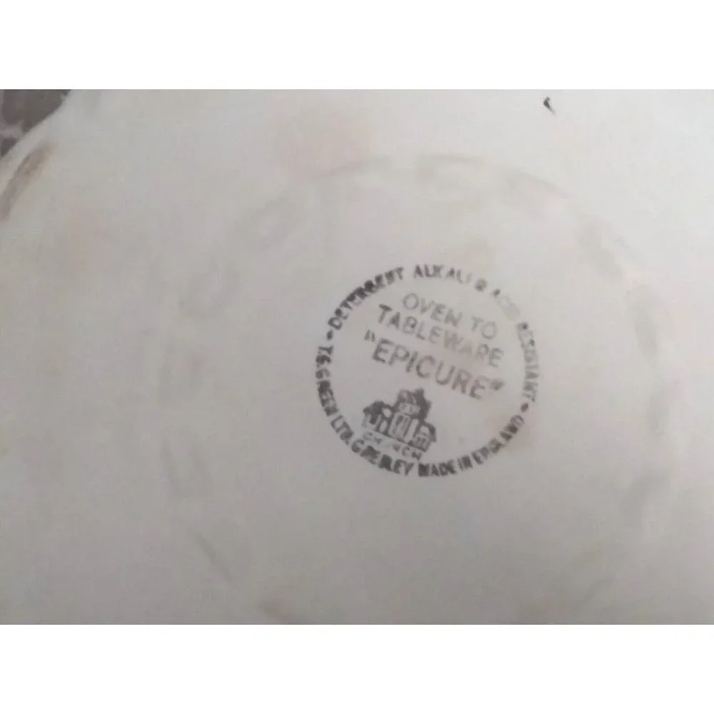 Epicure England Souffle Baking Dish Ribbed White Porcelain Ceramic 8